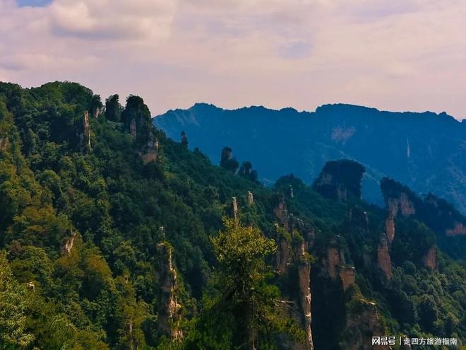张家界五日游实用攻略:淡季家庭游路线+费用本地团报价攻略(图3) 张家界五日游实用攻略:淡季家庭游路线+费用本地团报价攻略(图3)
